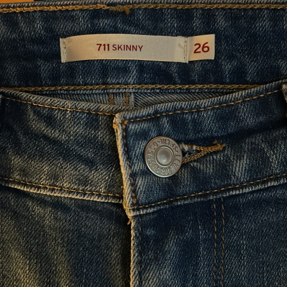 LEVI’S 711 Skinny Jeans - Picture 8 of 14